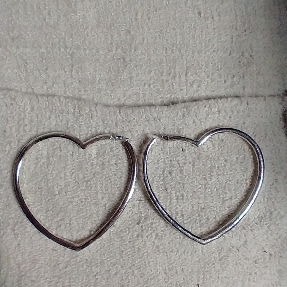 Huge large heavy cz heart post earrings cubic zirconia - Picture 3 of 4